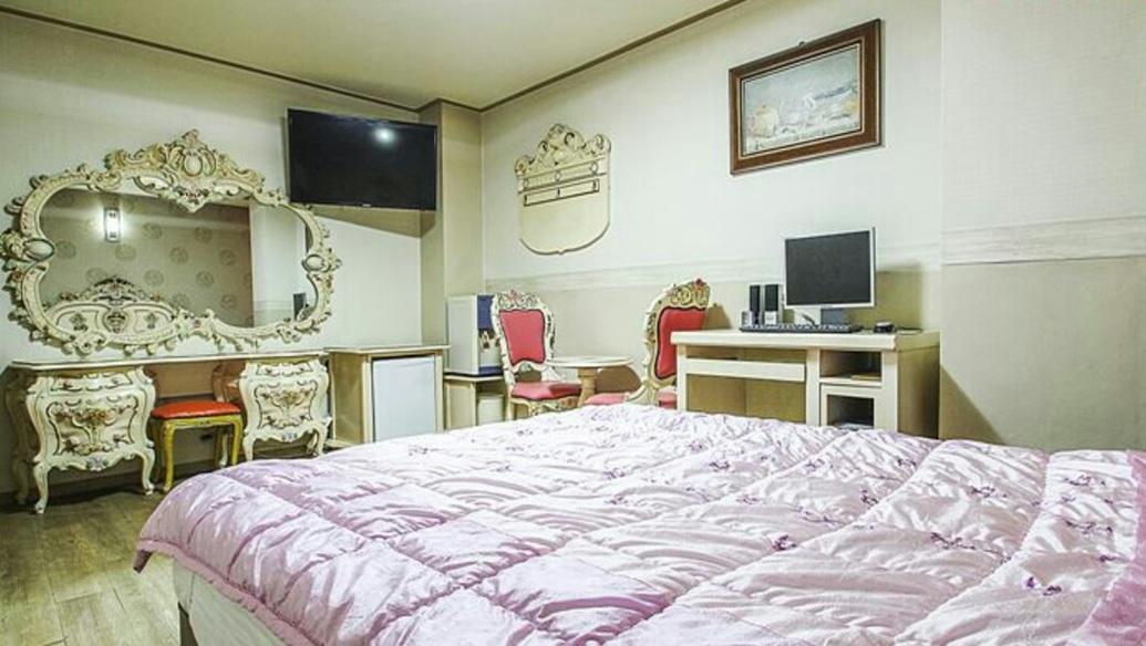 Bobos Hotel Jeju Bagian luar foto