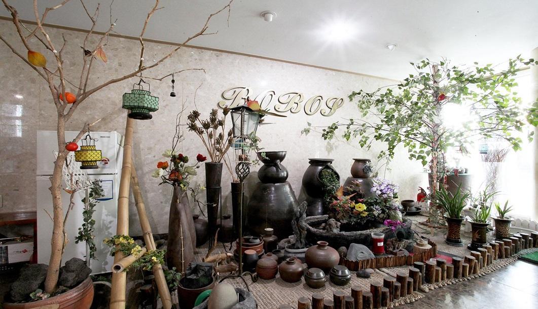 Bobos Hotel Jeju Bagian luar foto